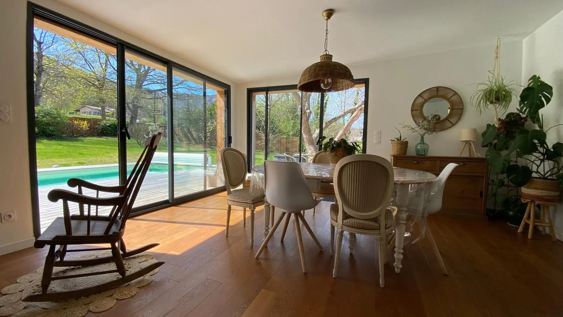 Villa Avec Piscine 3 Chambres Foix France